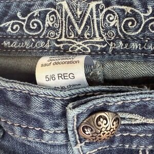 Miss Me Women's Jeans SZ 5/6 REG Adorned with black and silver sequins